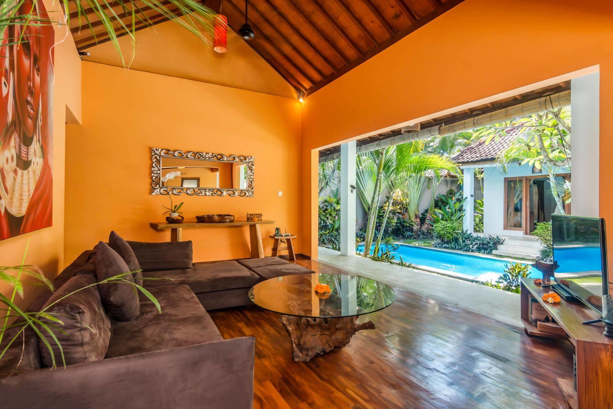 Villa Bisi Seminyak Esterno foto