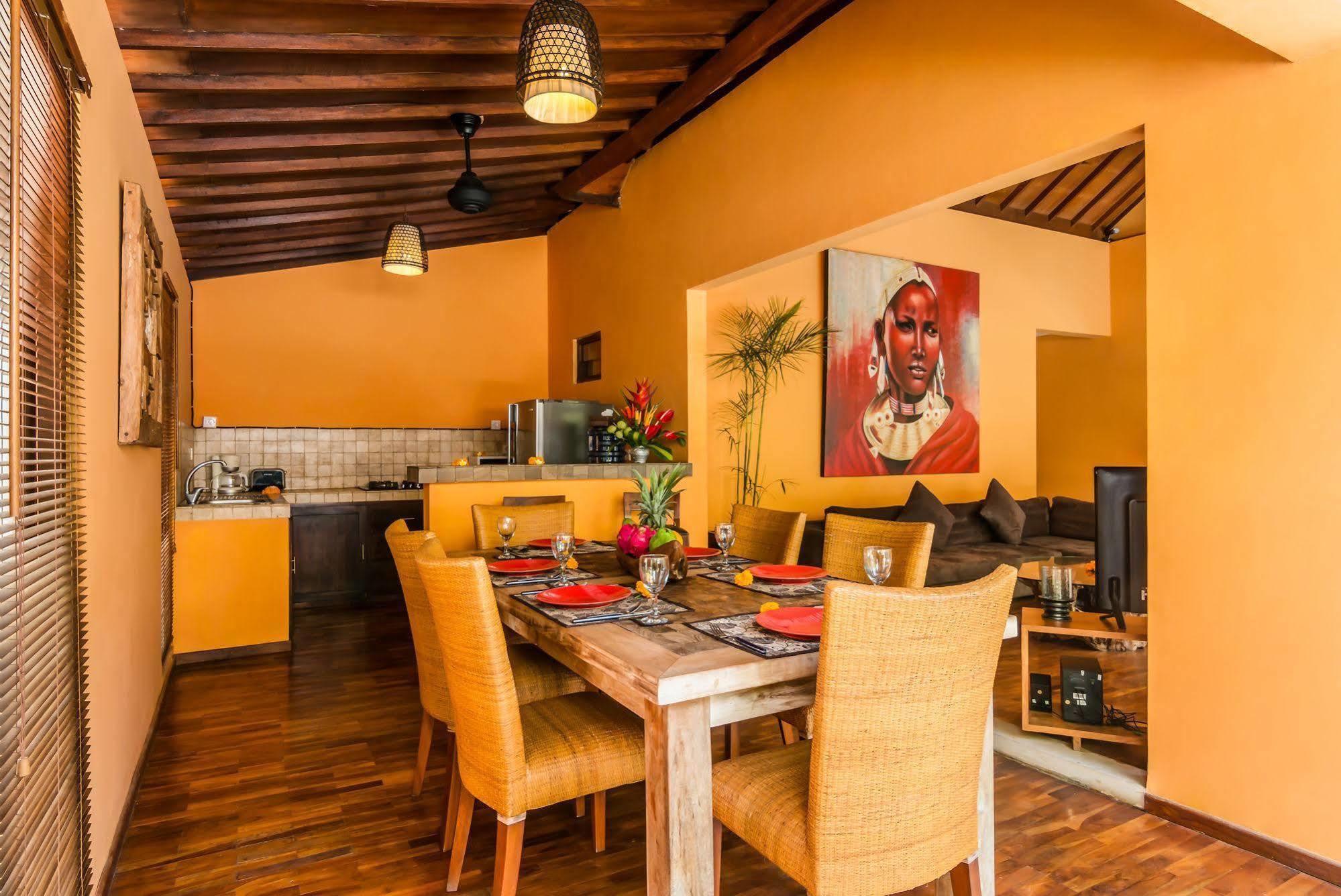 Villa Bisi Seminyak Esterno foto