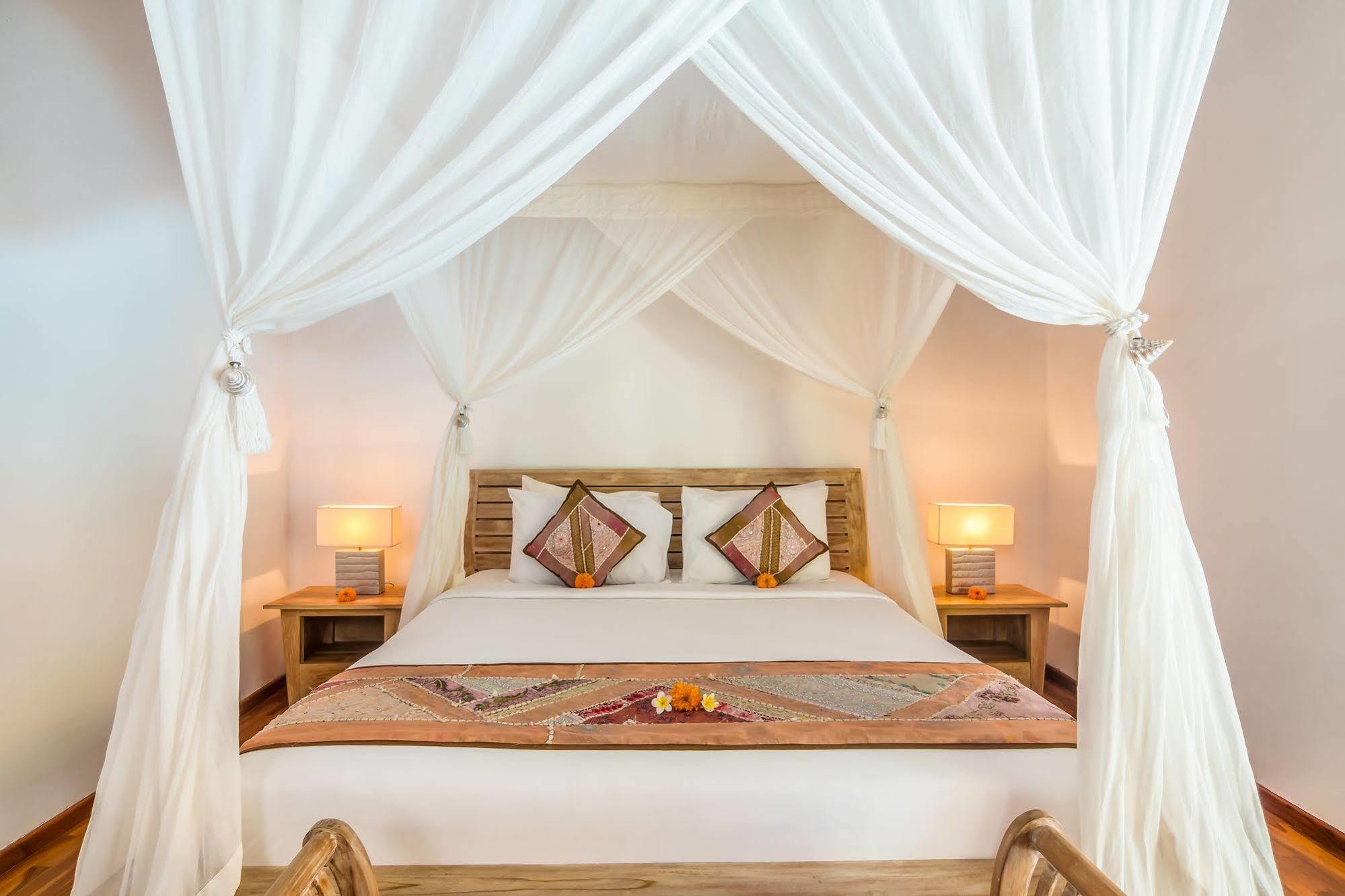 Villa Bisi Seminyak Esterno foto